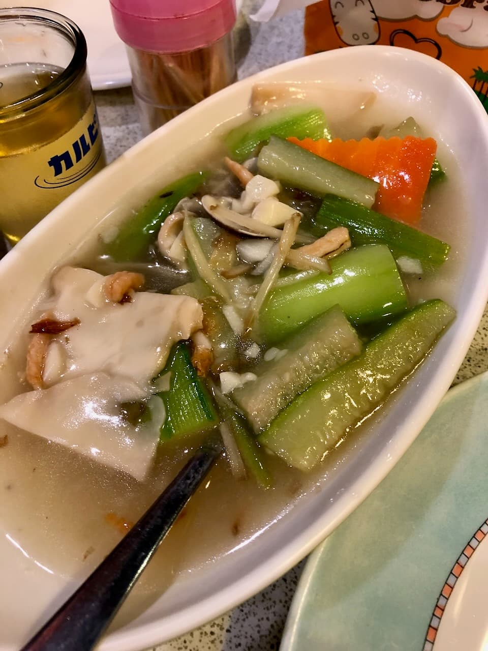 大灣碼頭的絲瓜，跟蛤蜊、蝦米和蒜頭一起煮
