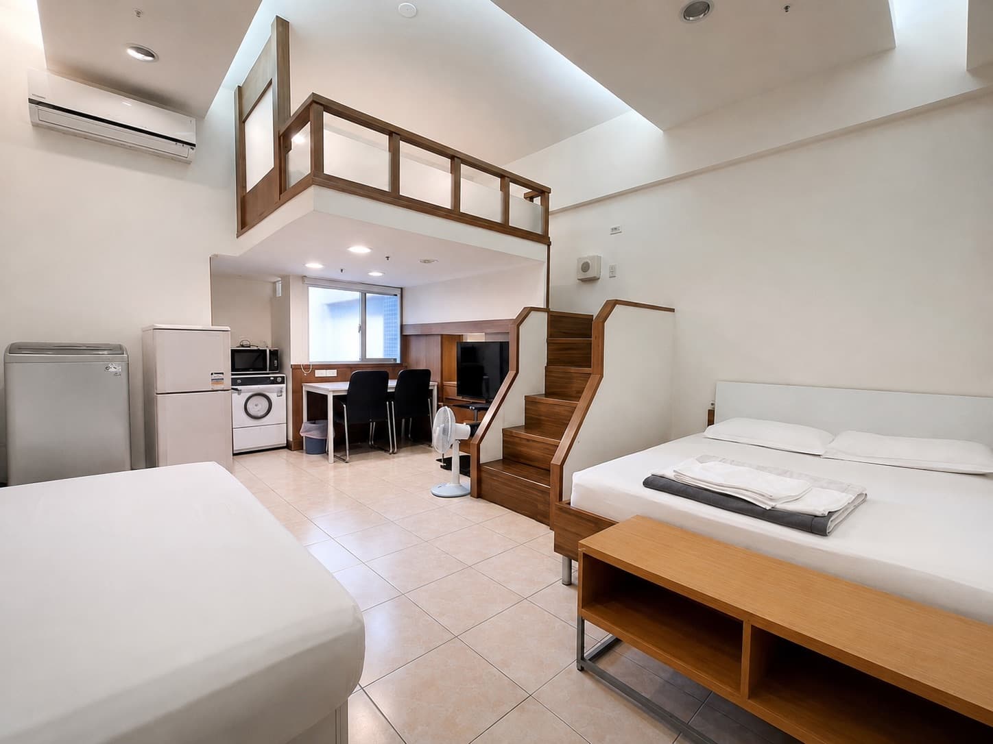Chongqing S. Rd. loft, 3 beds