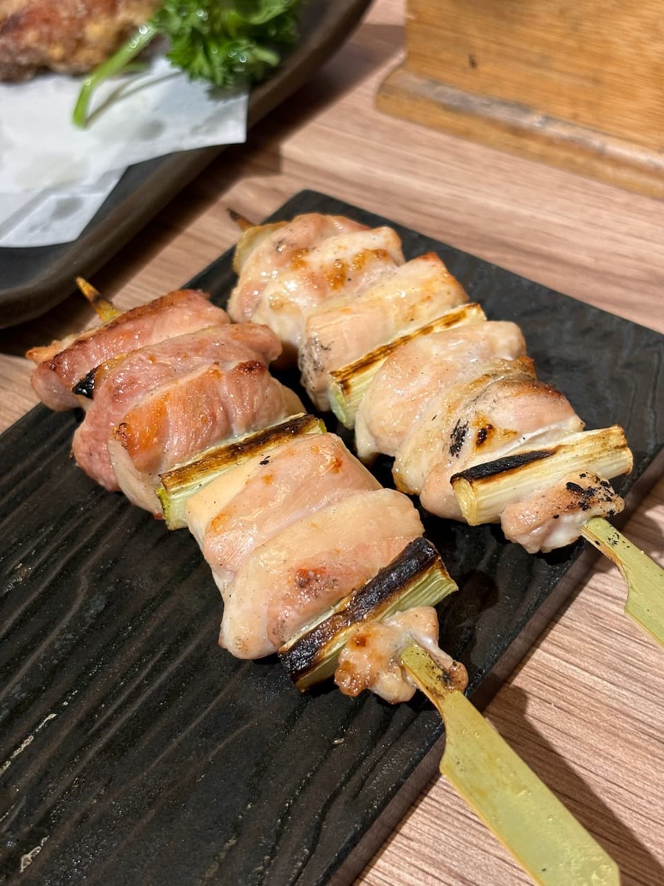 隆次郎的雞腿肉蔥串